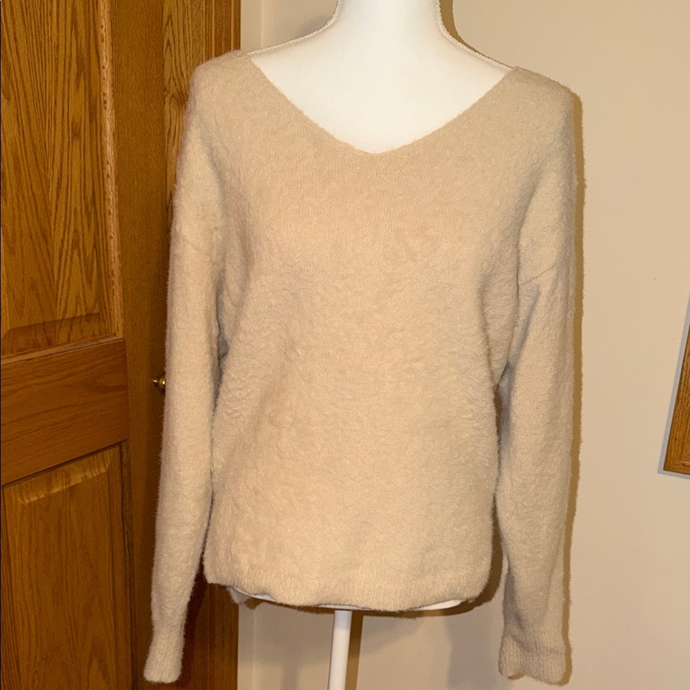 Lou & Grey Cozy Beige V-Neck Sweater